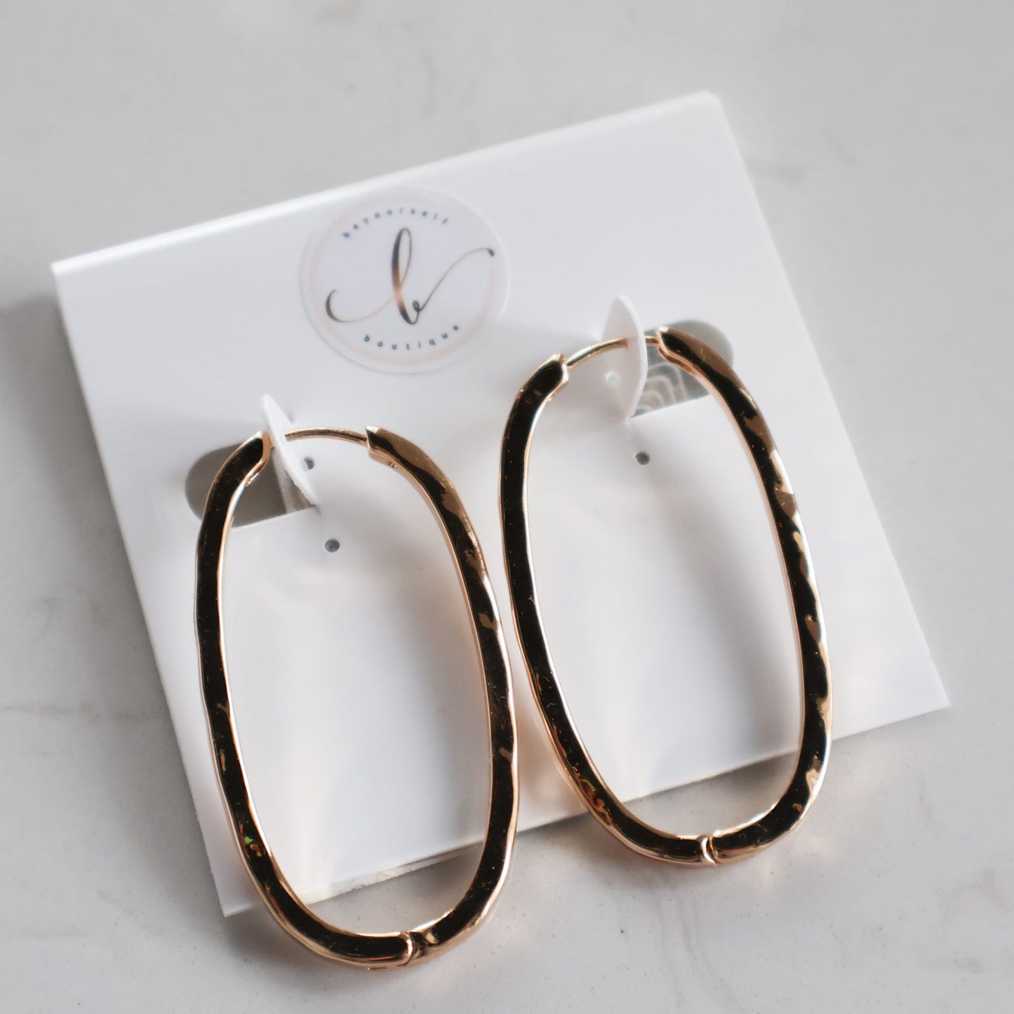 Arlo Hammered Oval Hoop Earring